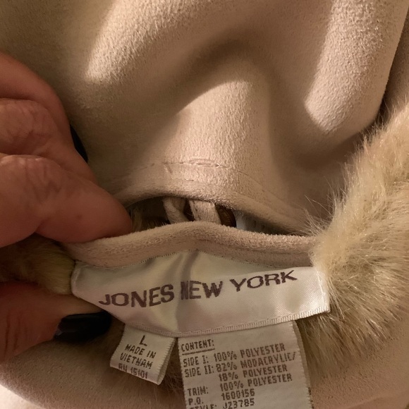 Women’s Reversible Coat - Picture 5 of 5